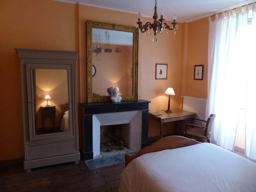 Le Domaine De Panissac Bed & Breakfast Berneuil  Cameră foto