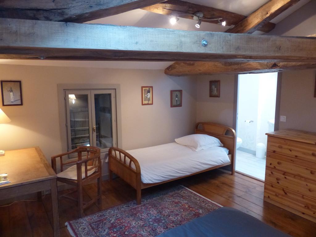Le Domaine De Panissac Bed & Breakfast Berneuil  Cameră foto