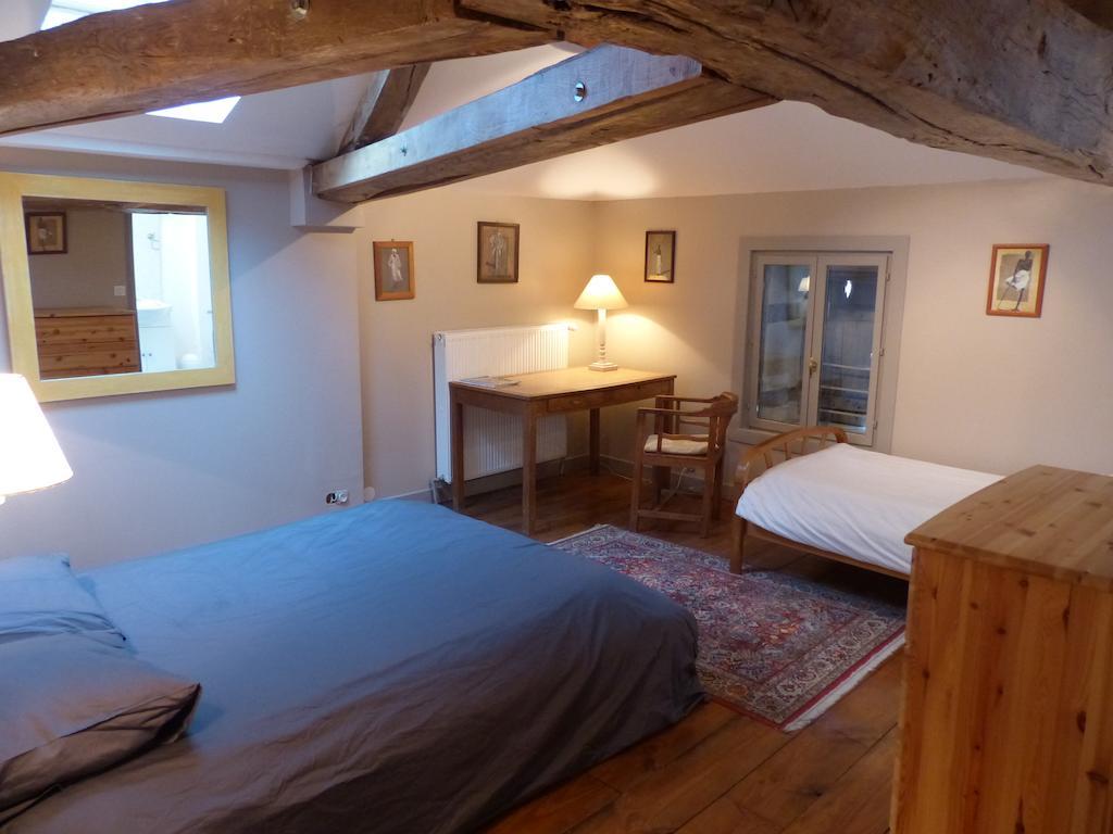 Le Domaine De Panissac Bed & Breakfast Berneuil  Cameră foto